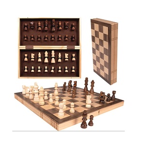 Ensemble d'échecs pliable en bois sur mesure, artisanal, vintage, en bois massif, avec emplacement de rangement, pour adultes - Product Image 1