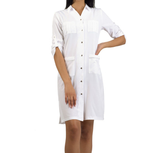 Robe noire en coton pour femmes, boutonnée devant, avec poches, respirante, uniforme pour salon, spa, esthétique. - Product Image 4