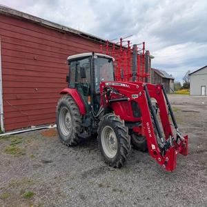 Tracteur agricole utilitaire Massey Ferguson 399 4x4 à transmission par engrenages avec auvent - Product Image 3