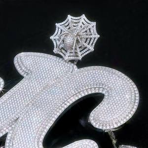 จี้เพชร JC ดีไซน์สั่งทำพิเศษ ผ่านการทดสอบเพชร ตัวเรือนเงินแท้ 925 ชุบทองคำขาว ประดับด้วยโมอิสซาไนต์ - Product Image 3