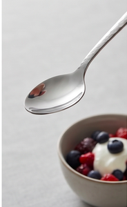 Juego de cubiertos con acabado plateado simple, perfecto para hoteles, restaurantes y mesas de alta gastronomía. - Product Image 3