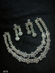 Ensemble de bijoux de mariée en diamant américain classique Collier et boucles d'oreilles en deux pièces pour mariage Style classique à la mode - Product Image 3