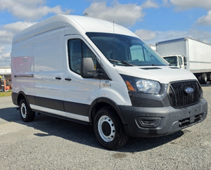 Transit 250 Usada, Bajo Kilometraje, Impecable, Años 2021/2022, en Venta - Product Image 1