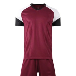 Conjunto de Uniforme de Fútbol Personalizado 2026, Nuevo Diseño, Camiseta de Fútbol de Manga Corta, Transpirable, OEM, Venta al Por Mayor, Ropa Deportiva Más Popular - Product Image 4