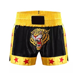 Shorts de Muay Thai MMA noirs en gros, vêtements d'arts martiaux, short de boxe, short de kick-boxing, short de fitness, short de gym, logo personnalisé - Product Image 1
