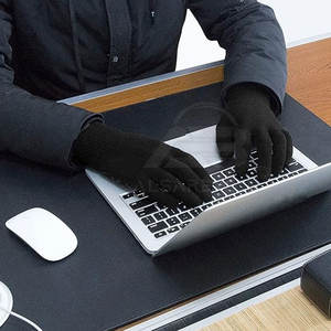 Guantes de Invierno al por Mayor, Tejido Cortavientos, Guantes Deportivos para Exteriores, para Uso en Clima Frío, Hechos en Pakistán - Product Image 4