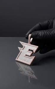 Pendentif Hip Hop personnalisable lettre E serti de moissanite en argent sterling 925 – Bijoux fins et breloques - Product Image 2
