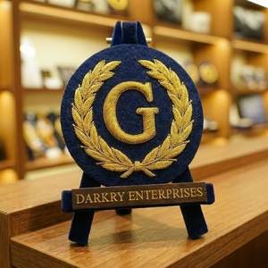 Emblema Masónico Personalizado Bordado a Mano con Hilo de Oro, Escudo, Compás Cuadrado Granate, Letra G, Corona, Insignia Hecha a Mano - Product Image 4