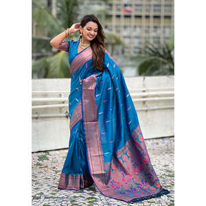 Sari Tradicional Paithani de Seda Azul con Doble Zari Tejido, Ropa India y Pakistaní, Tejidos de Élite, 650g - Product Image 1
