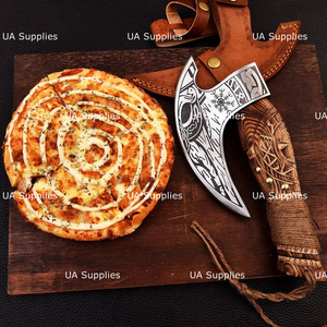 Hache viking Odin nordique, lame en acier à haute teneur en carbone, 7 lames coupantes, manche en bois gravé à la main, logo personnalisé, marque privée - Product Image 5