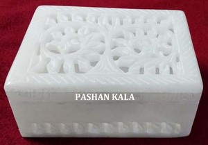 Meilleure qualité boîte à découper en marbre blanc forme rectangulaire conception de sculpture faite à la main utilisée pour la décoration de la maison et les cadeaux - Product Image 2