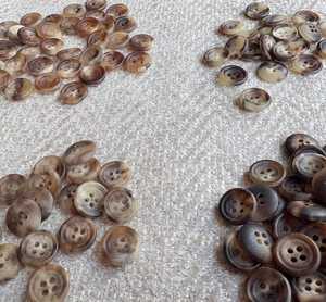 High Quality Custom Round 4-Hole Buffalo Horn Animal Style Durable <b>Handmade</b> Sewing Buttons for <b>Clothes</b> Shirt Suit - Product Image 1