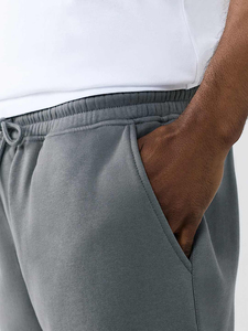 Shorts Bermuda Gris Uni pour Homme avec Cordon de Serrage, Taille Mi-Haute, en Coton Tricoté, Poches, Respirant, Confortable, Idéal pour l'Entraînement - Product Image 4