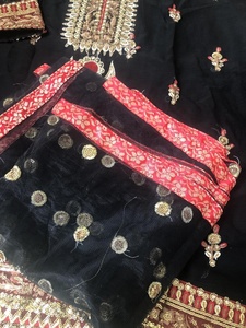 2021 Venta caliente indio pakistaní Salwar Kameez vestido bordado de gasa negra hecho de seda de rayón viscosa - Product Image 2