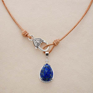 Collier unisexe en cristal avec pendentif goutte d'eau en lapis-lazuli rétro simple sur cordon en cuir de vachette pour usage quotidien - Product Image 1