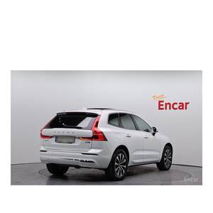 Volvo XC60 B5 Ultimate 2023 avec caméra de recul, boîte automatique, sièges en cuir, conduite à gauche - 26 125 km - Product Image 2