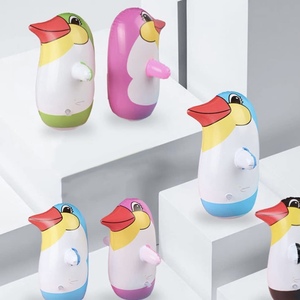 Pingüino Inflable Gigante de PVC - Juguete para Niños para Exteriores y Piscina, Verano 2026 - Juguete Antiestrés Resistente y Rebotador - Product Image 4