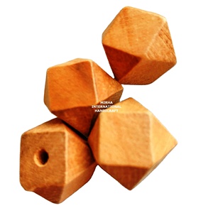 ลูกปัดไม้เหลี่ยมเพชรพลอยคาราเมลขนาด20มม. ลูกปัดไม้รูปร่างและสีทำด้วยมือสินค้าอินเดีย - Product Image 1