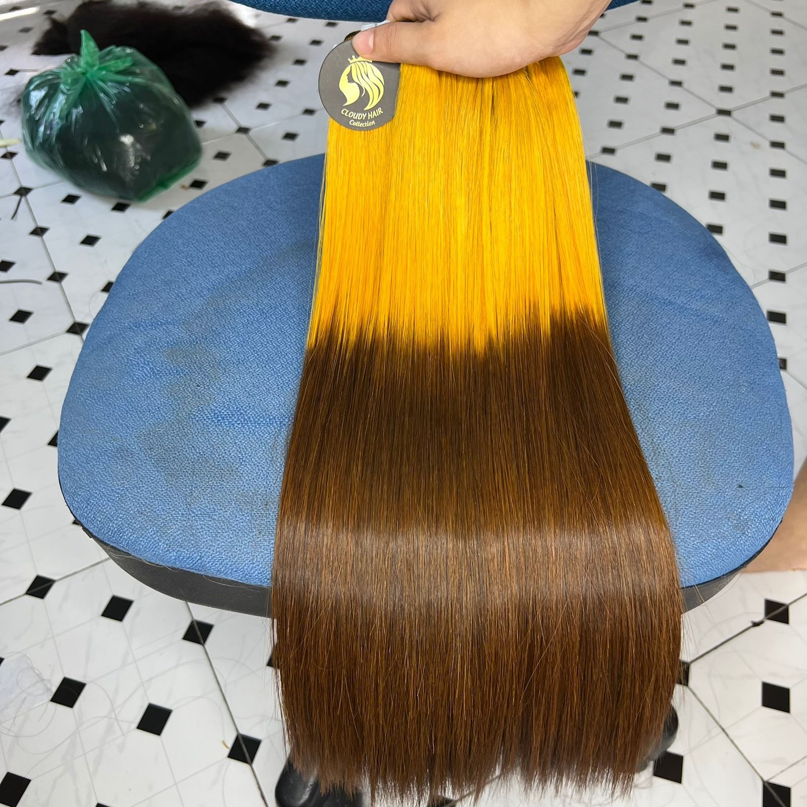 Jaune-brun