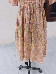 Robe longue bohème pour femme en coton imprimé, confortable, sans plis et respirante, coupe évasée, export en gros - Product Image 5