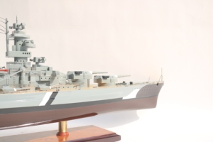 BISMARCK - Maqueta de Velero Hecha a Mano en Madera, Personalizada, Estilo Antiguo, Temática Oceánica, Pieza de Arte Coleccionable para Mesa, Ho Chi Minh - Product Image 4