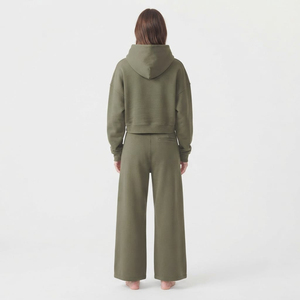 Conjunto de Sudadera Corta con Hombros Caídos y Pantalones Jogger para Mujer, Personalizado al por Mayor, Transpirable, Color Verde Oliva Sólido - Product Image 5