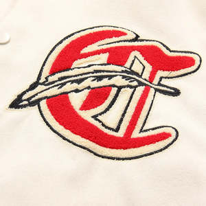 Chaquetas Varsity de Béisbol para Hombre de Alta Calidad, Fabricante OEM, Venta al Por Mayor, Cuello Alto, Decoración Bordada - Product Image 3