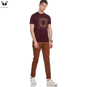 T-shirts en coton tricoté 100 % pour hommes, de haute qualité, lavables en machine, style tendance, disponibles en différentes couleurs, très demandés. - Product Image 3
