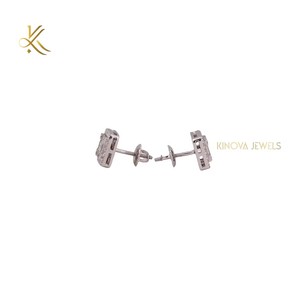 ต่างหูทองคำทรงเก๋สำหรับผู้หญิง ได้รับการรับรองจาก IGI ดีไซน์ระยิบระยับ น้ำหนักเบา สวมใส่สบาย เหมาะสำหรับใช้ในชีวิตประจำวัน งานฉลองครบรอบ และงานปาร์ตี้ - Product Image 4