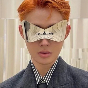 Y2k Personalized Cool Future Technology One Piece Non Mainstream Punk One Piece Mask <b>Sunglasses</b> - Product Image 1