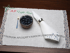 Serviettes en lin, motifs brodés à la main, combinaisons de couleurs harmonieuses et élégantes, nous pouvons traiter de grandes quantités pour vous - Product Image 3