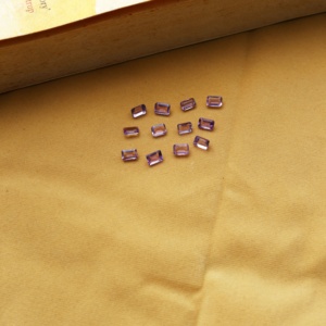 Aigue-marine taille émeraude 4x6mm, pierre précieuse blanche naturelle calibrée pour bijoux - Product Image 3