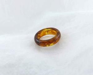 Bagues tendance en résine en gros, bijoux faits à la main pour femmes, pour la plage, les soirées et le style quotidien - Product Image 3