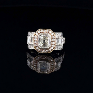 แหวนเพชรทรง Asscher น้ำหนัก 1.65 กะรัต เพชรเพาะเลี้ยงในห้องปฏิบัติการ ตัวเรือนทองคำขาว 18K แหวนดีไซน์โดดเด่น รับรองโดย IGI เครื่องประดับเจ้าสาว ของขวัญวันครบรอบสำหรับเธอ - Product Image 1