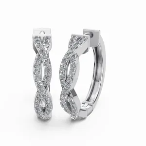 Aros de Diamantes The Twist of Forever Radiance en Corte Redondo, Pendientes de Diamantes en Oro Blanco de 18K con Certificación IGI y Claridad VVS - Product Image 4