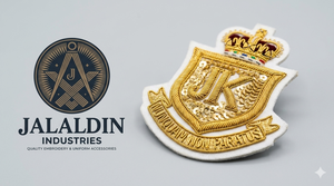 Écussons brodés faits main sur mesure Couronne royale en bullion Broderie 3D Tissu toile doré Badges de mode Attache papillon - Product Image 1