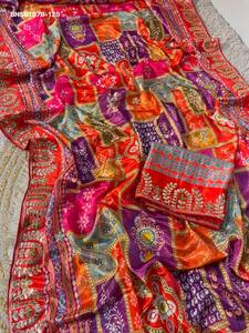 Sari de chinon suave de alta calidad con estampado digital e inspirado en Kalamkari y trabajo de C-Pallu Gota Patti - Blusa a juego - Exportador indio - Product Image 4