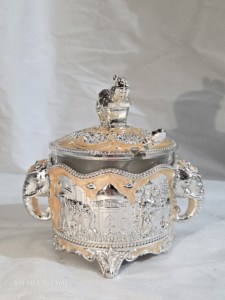 Azucarero de Lujo Estilo Taj Mahal con Diseño de Elefante, Bañado en Plata Real, con Cuchara - Product Image 1