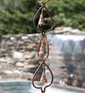 La structure de la chaîne de pluie métallique la plus vendue crée un rythme visuel apaisant pendant chaque douche. - Product Image 4