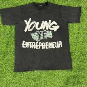เสื้อยืดคอกลมแขนสั้นพิมพ์ลาย Young Ye Entrepreneur สไตล์สตรีท ทรงปกติ ผ้าคอตตอนเจอร์ซีย์ 100% น้ำหนัก 230 กรัม แห้งเร็ว - Product Image 1