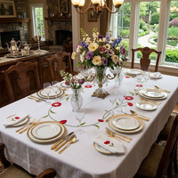 Nappe personnalisée brodée de fleurs de coquelicot rouges, en lin blanc lavable, avec ourlet festonné, pour la maison, l'hôtel, le restaurant