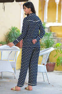 Ensemble de vêtements d'été pour femmes à imprimé géométrique en rayonne bleue, doux et confortable, pour le sommeil et les loisirs, vente en gros - Product Image 2