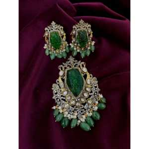 Juego de colgantes de moissanita de plata 92,5 Colección de dijes elegantes - Product Image 3