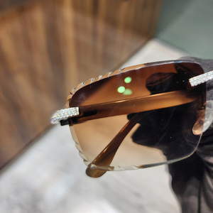 Gafas de Sol Carter Edición Limitada, Personalizadas, Color Marrón Diamante, Sin Montura, Unisex, para Uso Diario y Fiestas, Protección UV400 - Product Image 4