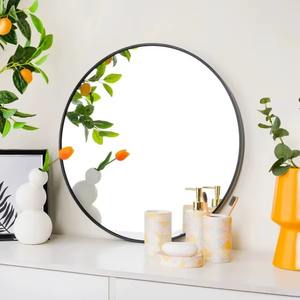 Cadre de miroir floral moderne au design raffiné ajoute une sophistication instantanée aux entrées, aux chambres et aux espaces de vie. - Product Image 6