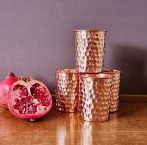 Tasses en cuivre martelé, forme cylindrique conique, finition polie, vaisselle artisanale traditionnelle, élégante - Product Image 5