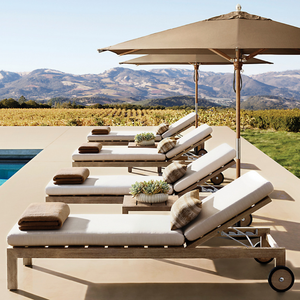 Oferta especial: Tumbona de exterior de madera de teca premium Hotel Emma con respaldo ajustable y ruedas, ideal para piscina, playa, resort, villa o patio. - Product Image 4
