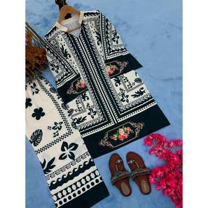 Conjunto de Ropa de Fiesta para Mujer de Diseñador con Estampado Digital, Elegante y con Estilo - Product Image 3