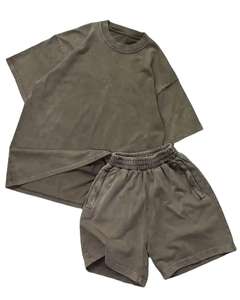 ชุดเสื้อยืดและกางเกงขาสั้นทรงบ็อกซี่ ผ้าเจอร์ซีย์คอตตอน 100% 240gsm ล้างสีแบบแอซิดวอช สไตล์ลำลองสำหรับผู้ชาย ใส่ได้ในฤดูร้อน ผลิตในประเทศปากีสถาน สไตล์ไฮสตรีท - Product Image 1