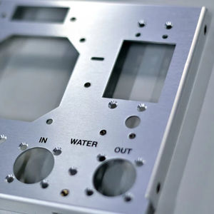 Fabrication sur mesure de métaux CNC, pliage, découpe, soudage, acier inoxydable, EETIUM Vietnam - Product Image 1